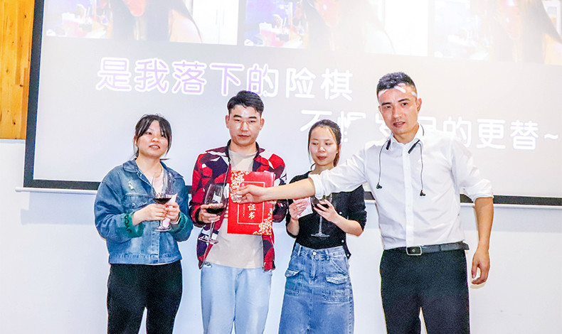 頒獎現(xiàn)場 頒獎現(xiàn)場